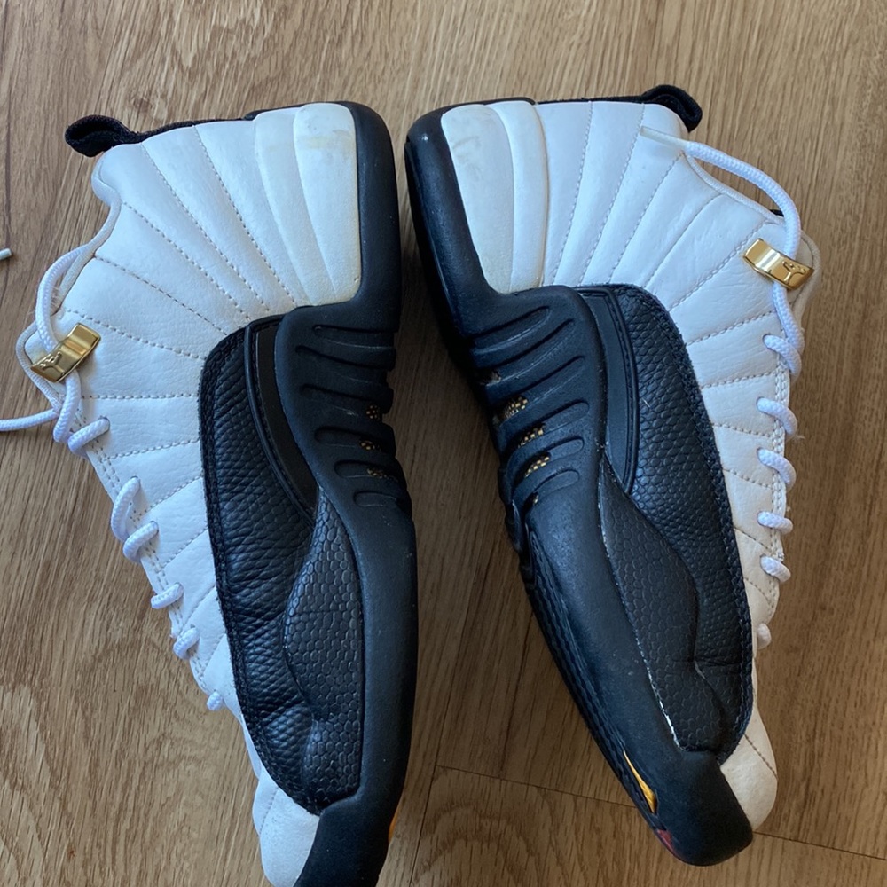 Vintage Air Jordan 12 Retro Low GS White Black Taxi Yellow 2004 size 6 - Picture 7 of 16